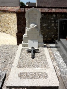 Contremoulins (Seine-Mar.) tombe de guerre Georges Marin