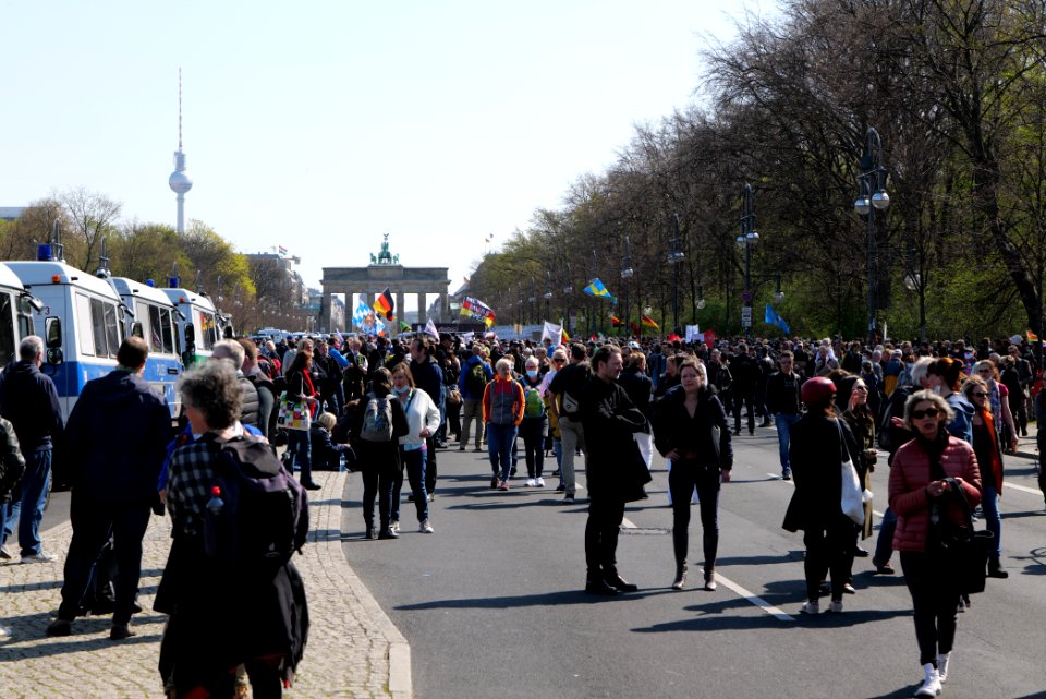Conspiracist protest Berlin 2021-04-21 39