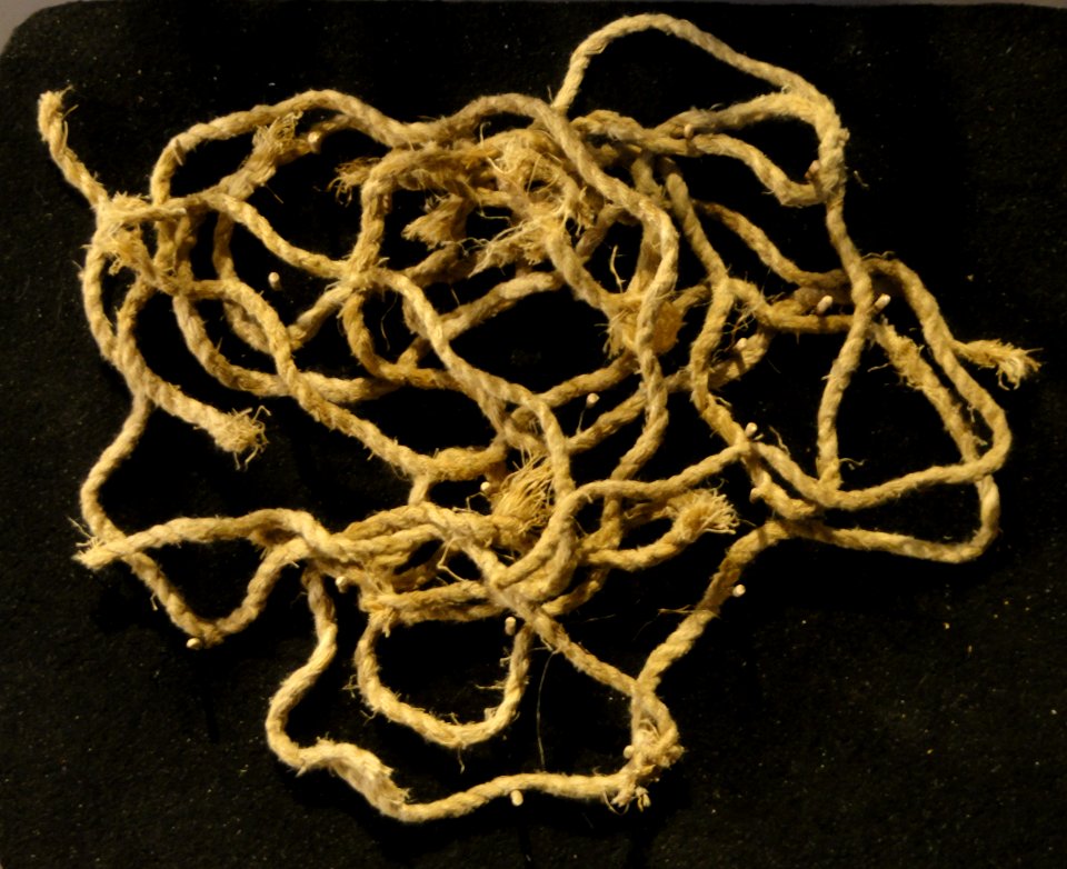 Cordage, 6300 BC - 400 AD, Cowboy Cave, Utah, plant material - Natural History Museum of Utah - DSC07401