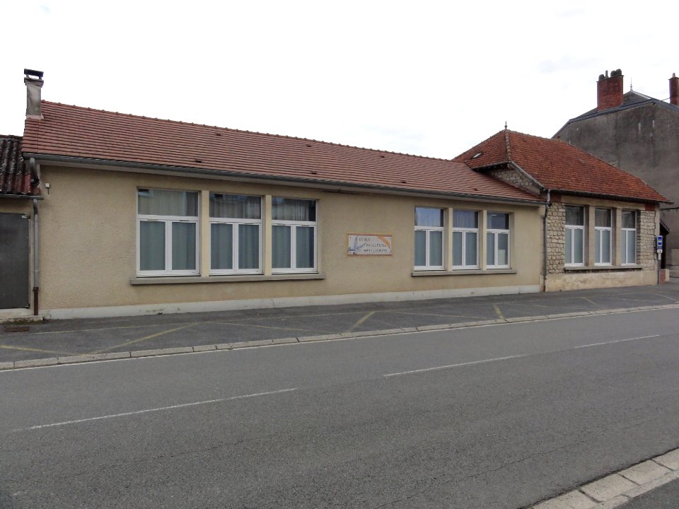 Corbeny (Aisne) école