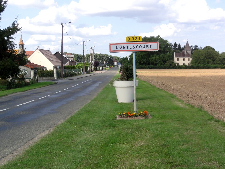 Contescourt (Aisne) city limit sign