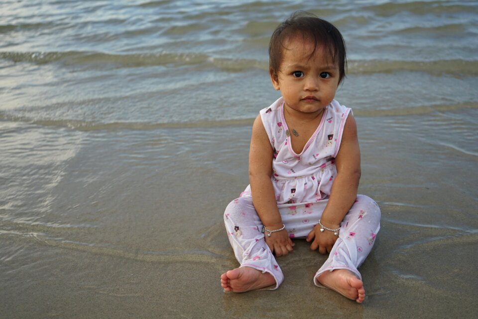Baby kids sea