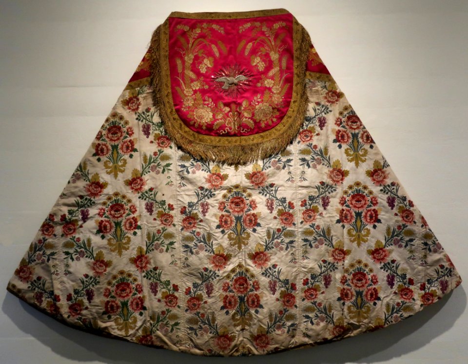 Cope from Spain, 19th century, Honolulu Museum of Art 4054