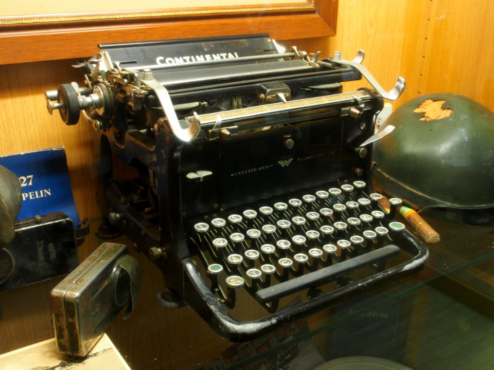 Continental wanderer-werke typewriter