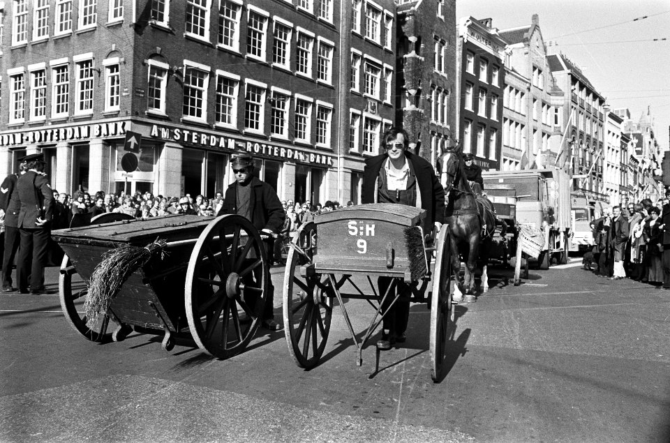 Contrasten in Vervoer georganiseerd door Stichting Paard en Koets in Amsterd, Bestanddeelnr 928-2010