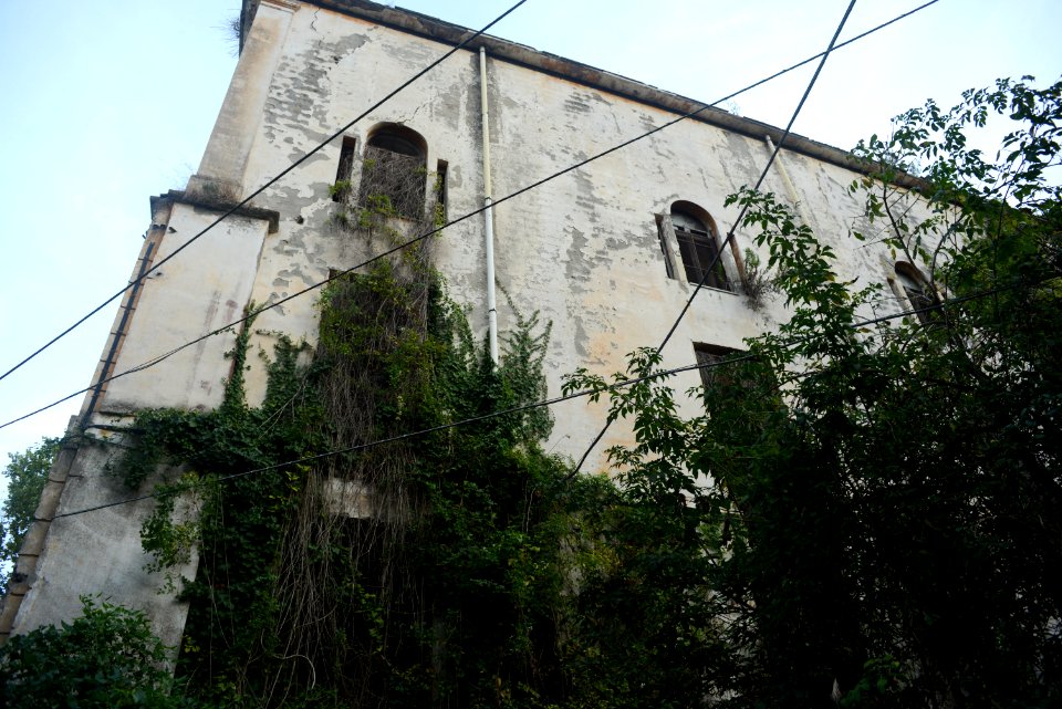 Convitto Nazionale dei Gesuiti alla Conocchia da via Buonomo 1