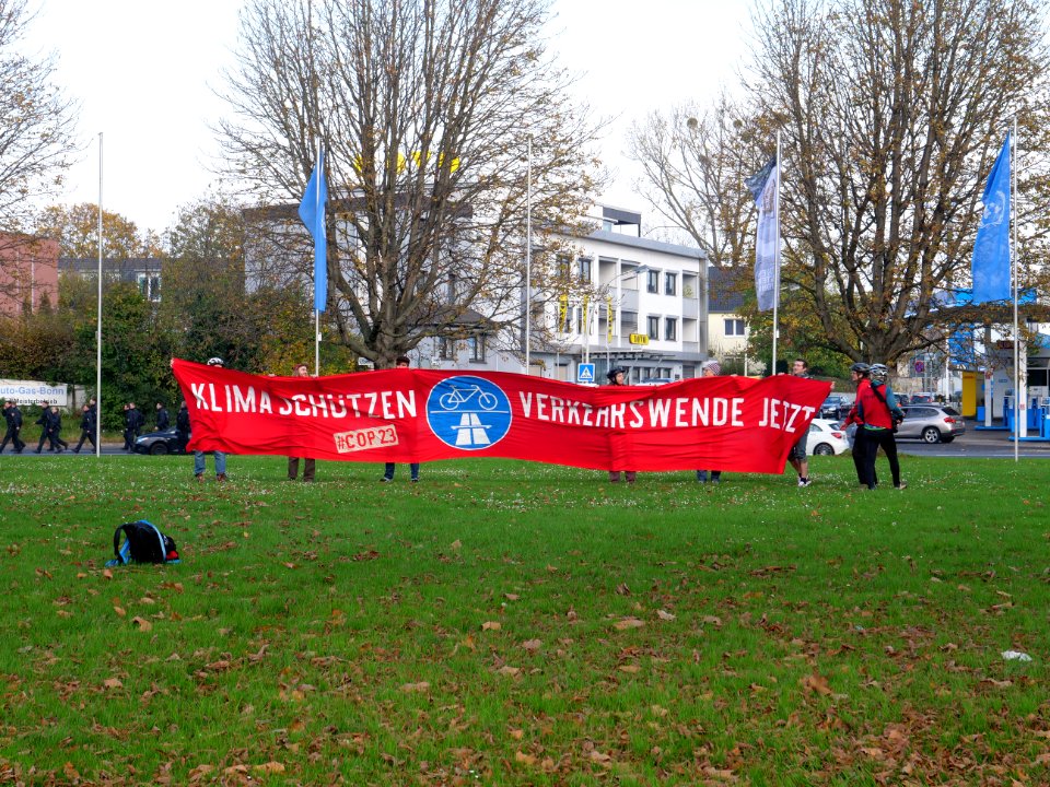COP23 Fahrraddemo - Banner at Potsdamer Platz