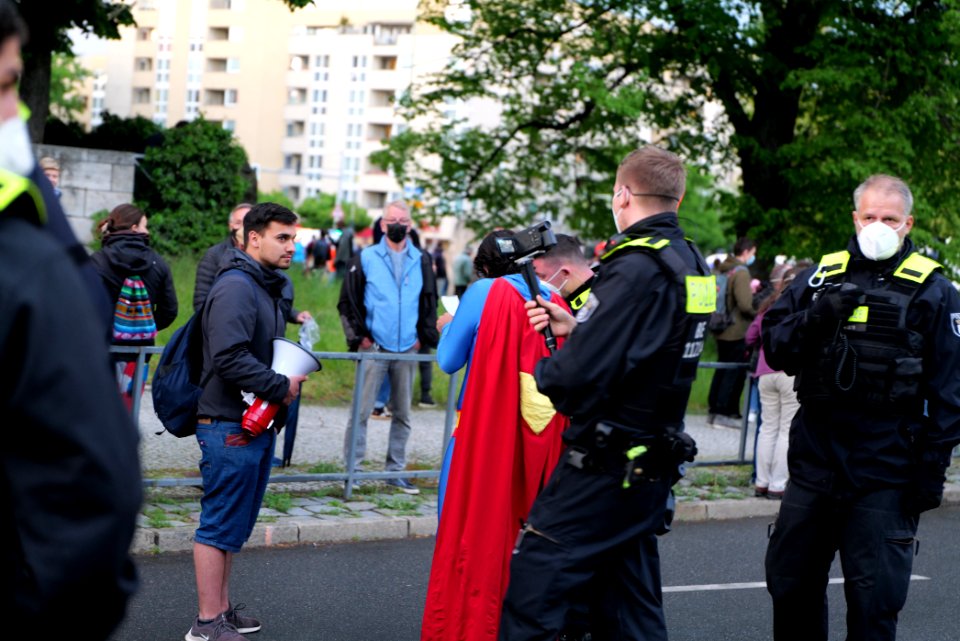 Conspiracist protest Theodor-Heuss-Platz Berlin 2021-05-21 57