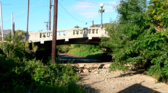 Cordova Ave Bloody Tanks bridge from DS 1 photo