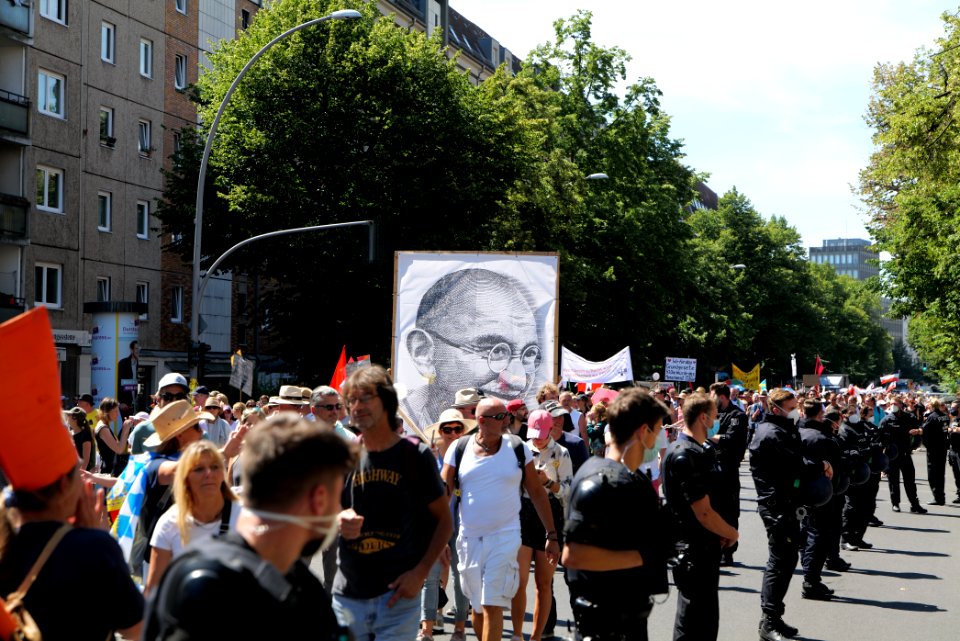 Conspiracy theorist protest Berlin 2020-08-01 101