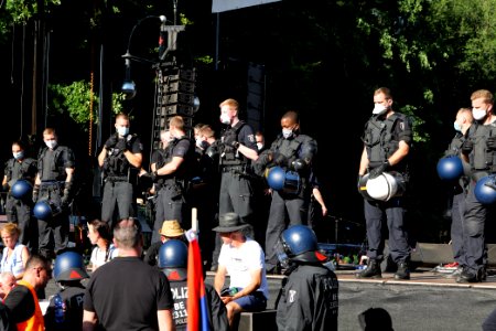 Conspiracy theorist protest Berlin Straße des 17 Juni 2020-08-01 56