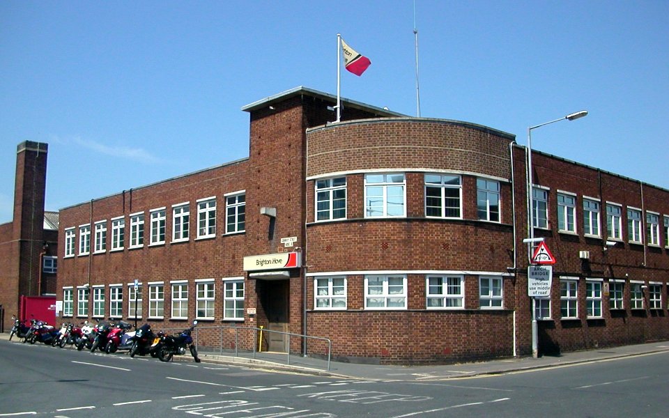 Conway Street Bus Garage, Conway Street, Hove (June 2007) (1)