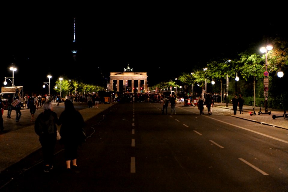 Conspiracist protest Straße des 17 Juni Berlin 2020-08-29 10