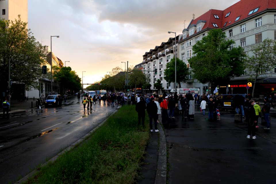 Conspiracist protest Theodor-Heuss-Platz Berlin 2021-05-21 09