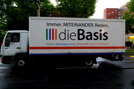 Conspiracist protest Theodor-Heuss-Platz Berlin 2021-05-21 27