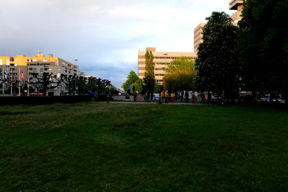 Conspiracist protest Theodor-Heuss-Platz Berlin 2021-05-21 06