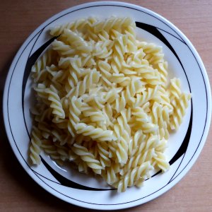 Cooked-Fusilli-on-plate-1
