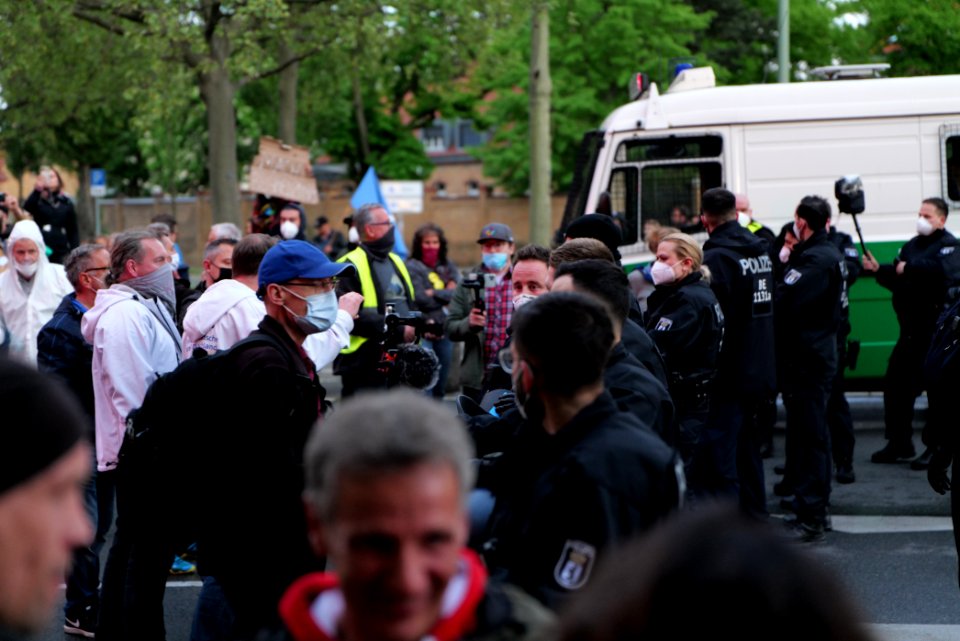 Conspiracist protest Theodor-Heuss-Platz Berlin 2021-05-21 68