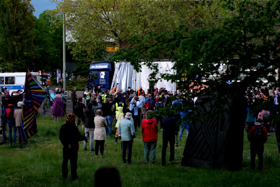 Conspiracist protest Theodor-Heuss-Platz Berlin 2021-05-21 63