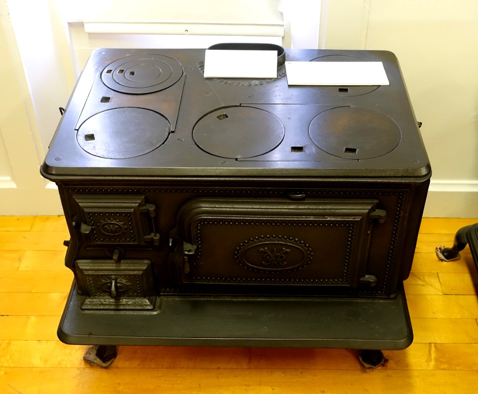 Cook stove, Walkers Portable Range, George W. Walker, Boston, 1870, iron - Old Colony History Museum - Taunton, Massachusetts - DSC03834