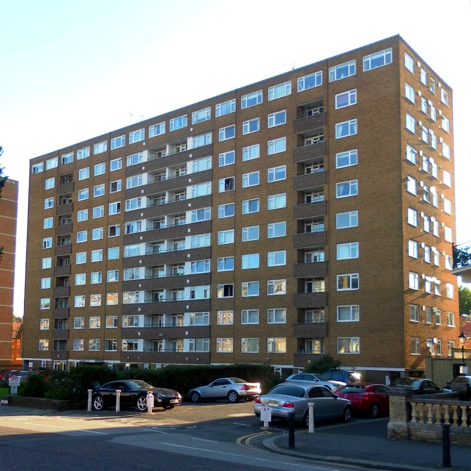 Coombe Lea, Grand Avenue, Hove (July 2012)