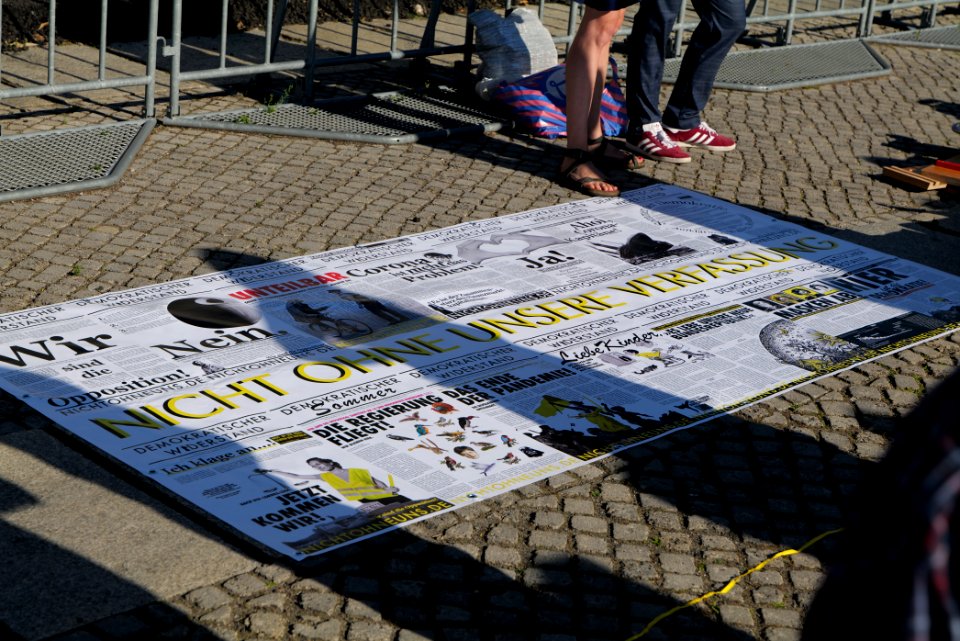 Conspiracy theorist protest Berlin 2020-07-31 16