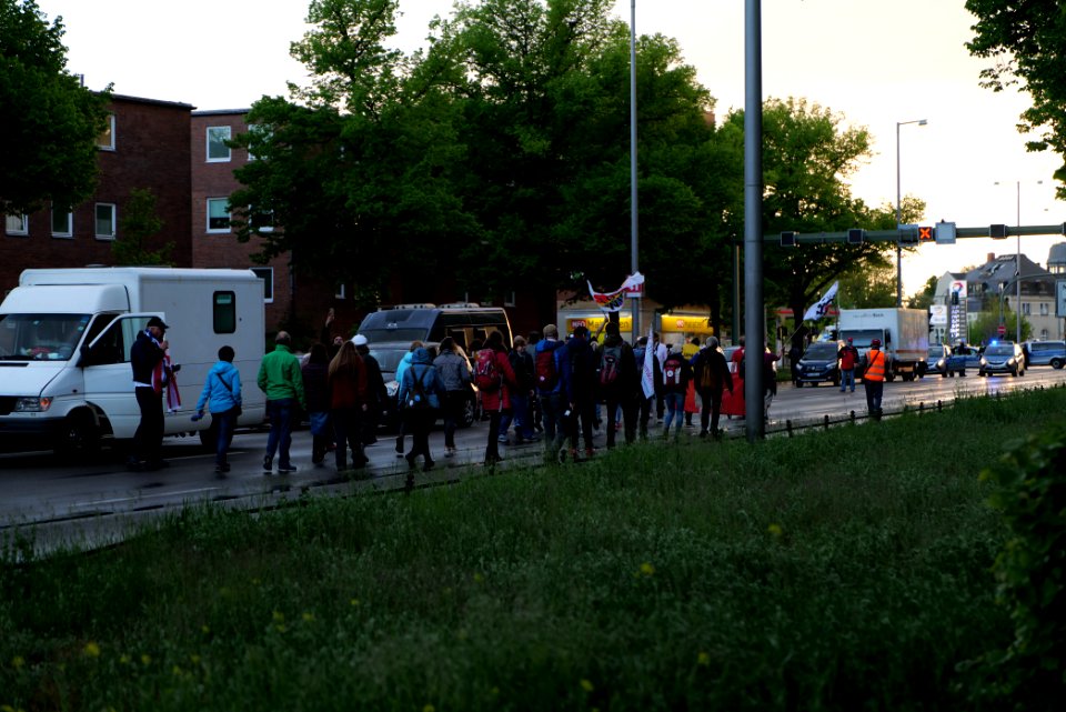 Conspiracist protest Theodor-Heuss-Platz Berlin 2021-05-21 26