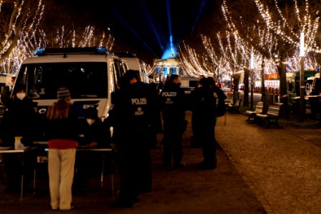 Conspracist demonstration Unter den Linden Berlin 2020-12-30 16