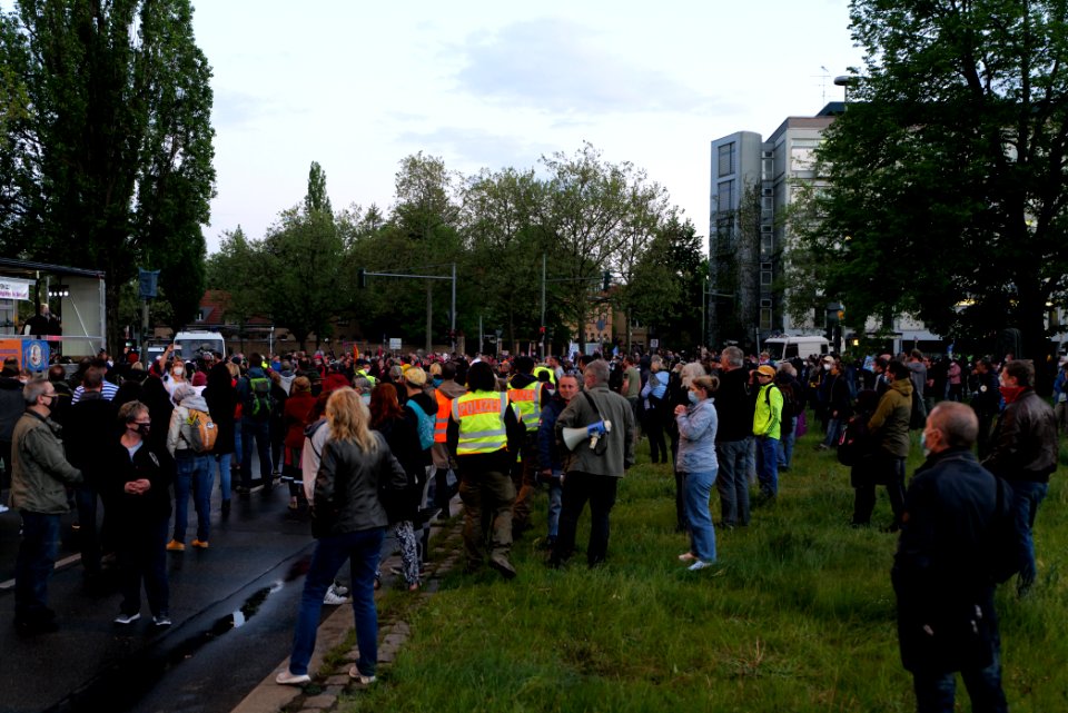 Conspiracist protest Theodor-Heuss-Platz Berlin 2021-05-21 74