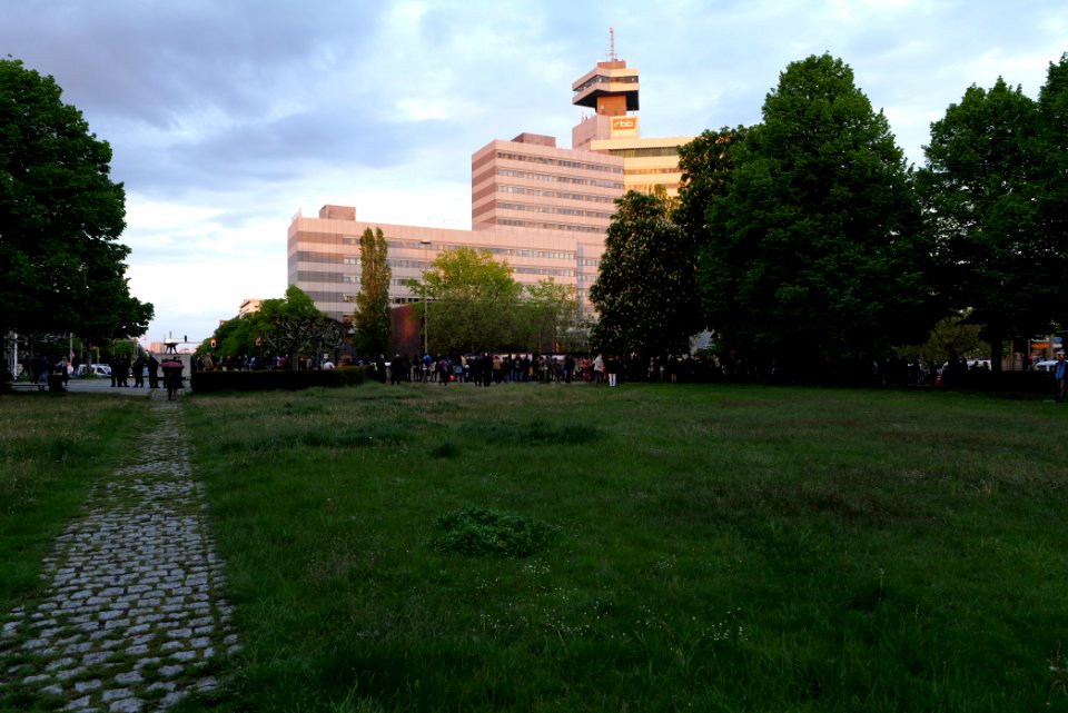 Conspiracist protest Theodor-Heuss-Platz Berlin 2021-05-21 45