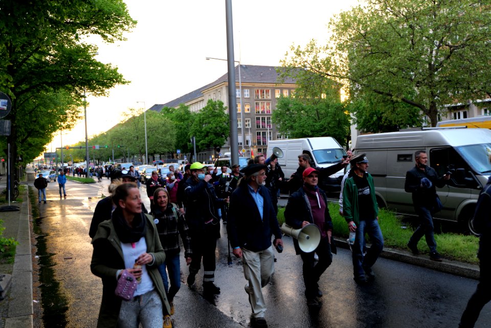 Conspiracist protest Theodor-Heuss-Platz Berlin 2021-05-21 15