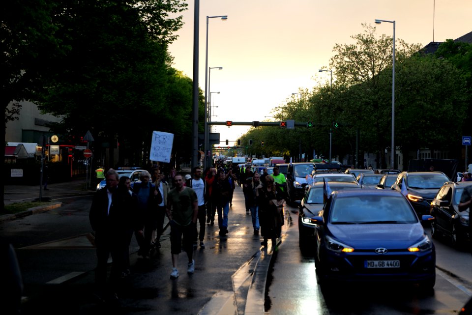 Conspiracist protest Theodor-Heuss-Platz Berlin 2021-05-21 18