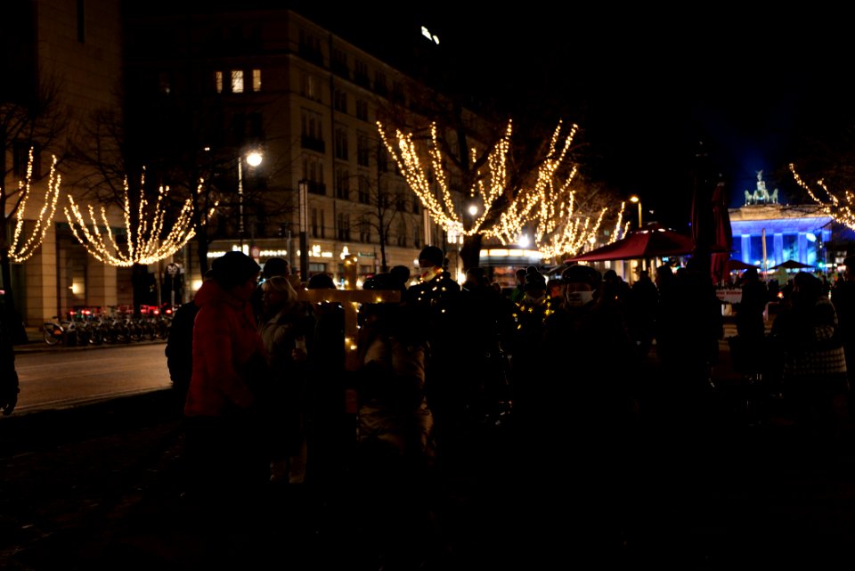 Conspracist demonstration Unter den Linden Berlin 2020-12-30 03