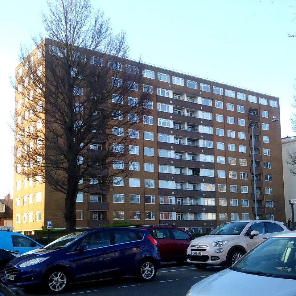 Coombe Lea, Grand Avenue, Hove (March 2020) (1)