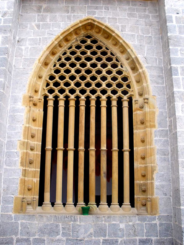Deba - Iglesia de Santa Maria, claustro 24