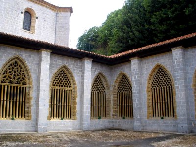 Deba - Iglesia de Santa Maria, claustro 20