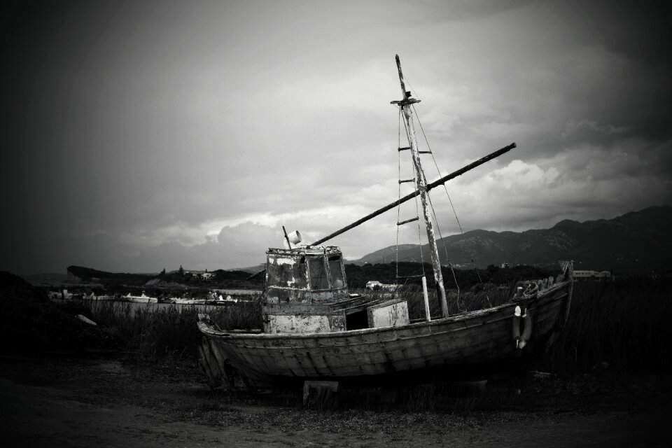 Ship the ship the wreck of the