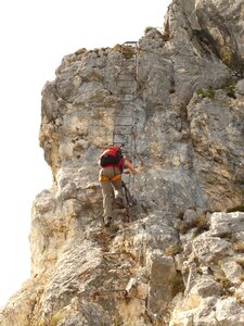 Perpendicular climbing climbing platform system photo