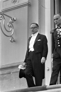 De Zwitserse ambassadeur, zijne excellentie Sven Steiner, Bestanddeelnr 920-4813