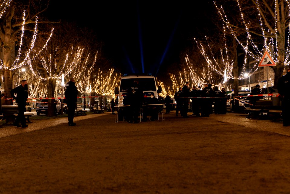 Conspracist demonstration Unter den Linden Berlin 2020-12-30 35