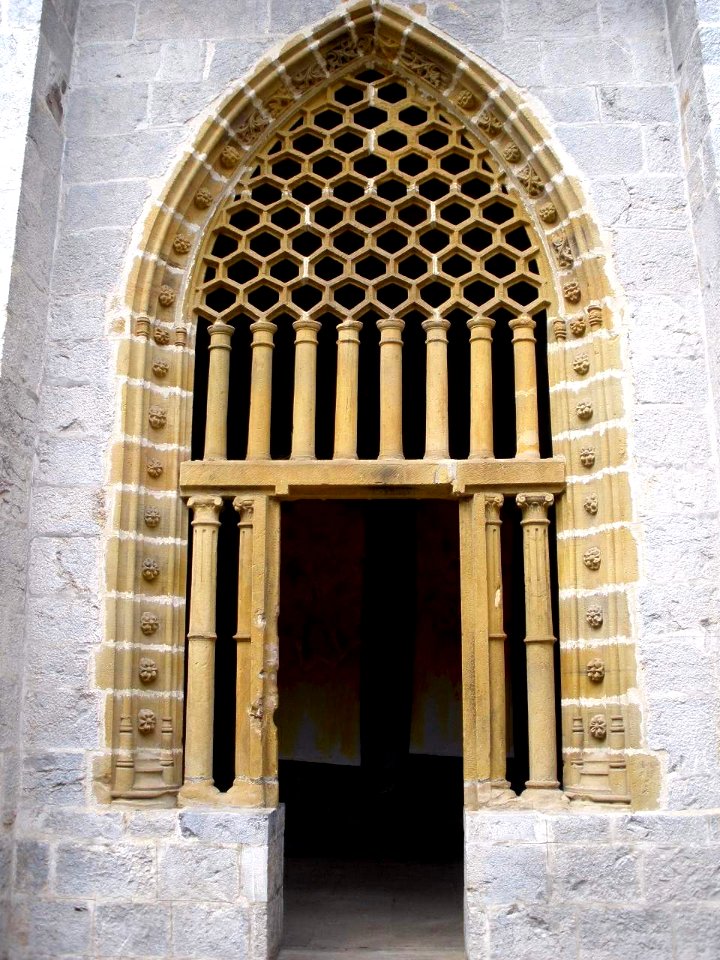 Deba - Iglesia de Santa Maria, claustro 23