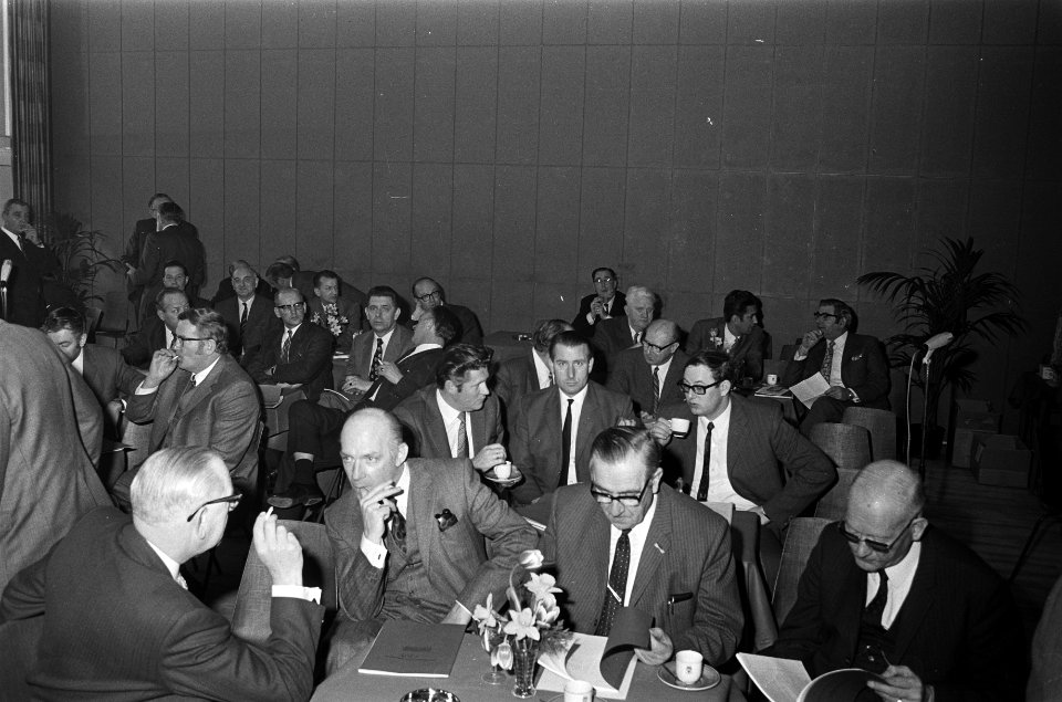 Deelnemers aan de vergadering, Bestanddeelnr 924-3767