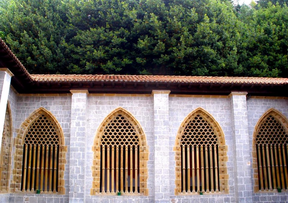 Deba - Iglesia de Santa Maria, claustro 25