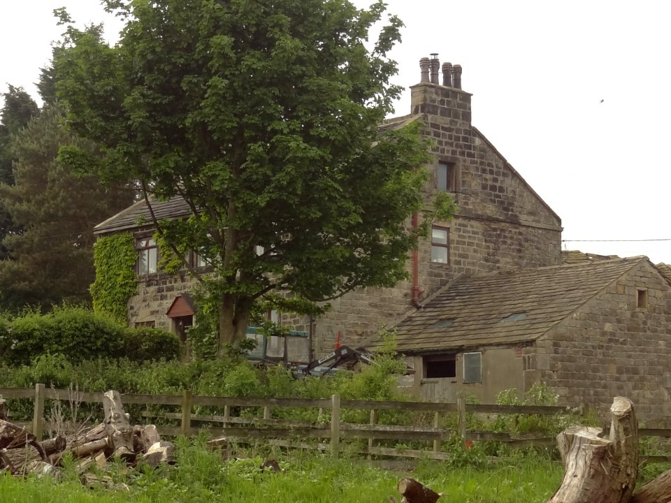 Dean Grange Farmhouse And Attached Barn