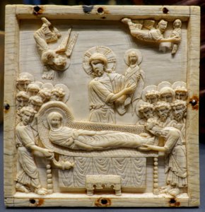 Death of Mary (Koimesis), Constantinople, late 900s, ivory - Hessisches Landesmuseum Darmstadt - Darmstadt, Germany - DSC00247