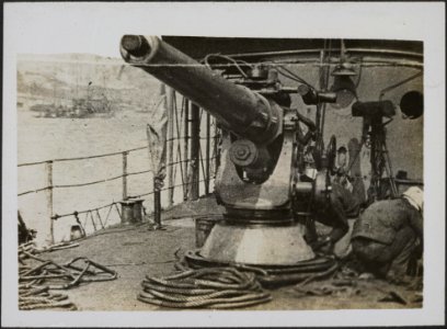 Deck view of one of the USA Destroyers, Bestanddeelnr 158-1923
