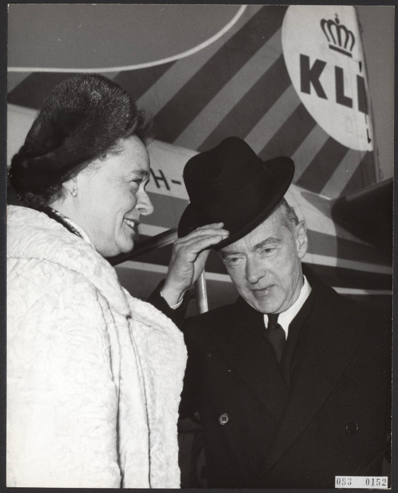 De voormalige Nederlandse ambassadeur in de Verenigde Staten, dr. J.H. van Roije, Bestanddeelnr 093-0152