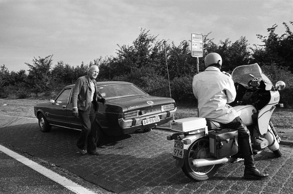 De vluchtauto van de overvallers, Bestanddeelnr 930-4565