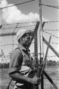 Deelnemers aan de patrouillegang van de 20e Compagnie 2 Regiment Infanterie in K, Bestanddeelnr 3-1-4