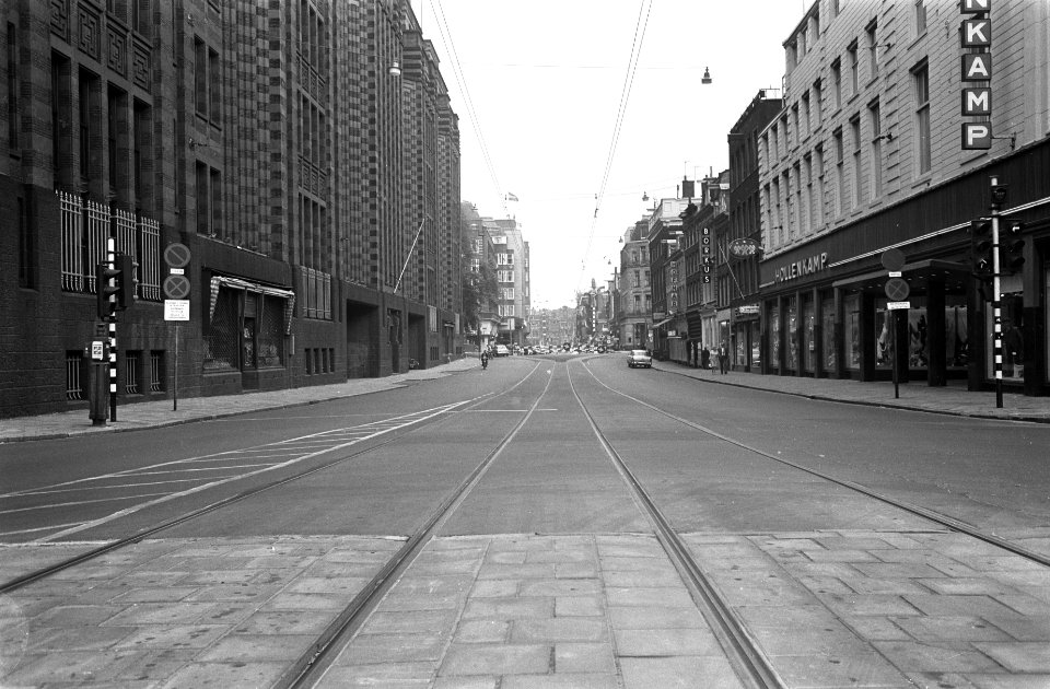 De Vijzelstraat omstreeks vijf uur s avonds.zonder verkeer, Bestanddeelnr 921-4097